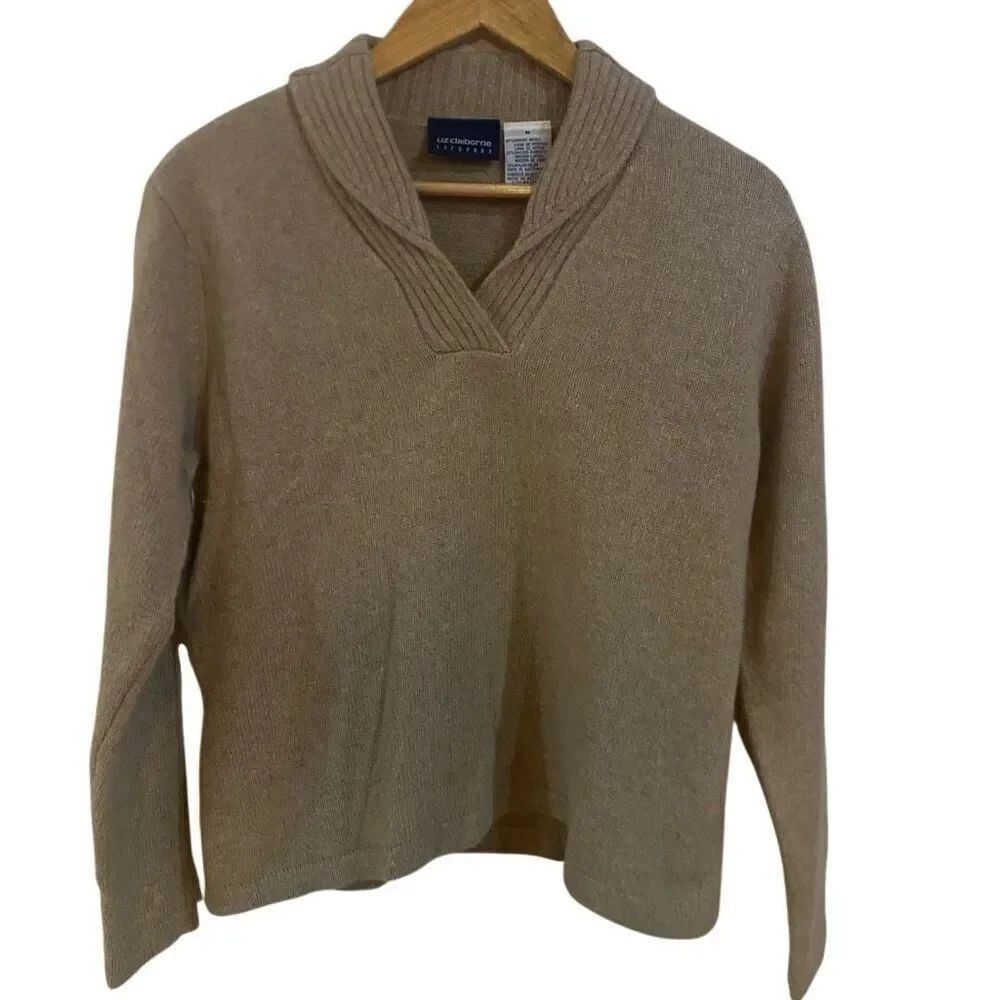 Liz Claiborne medium wool blend vneck collared oatmeal sweater